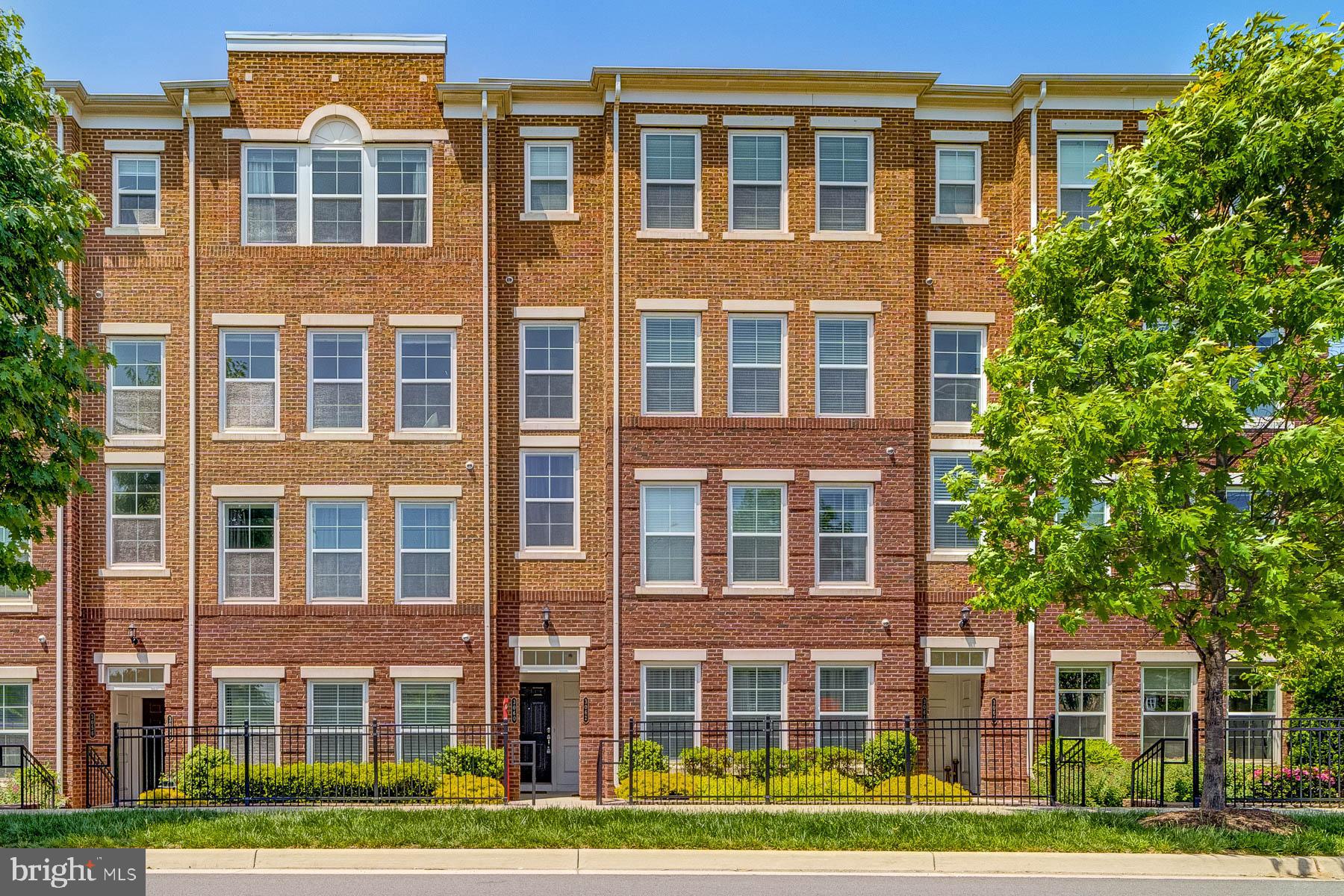 3060 Rittenhouse Circle, Unit 56 Fairfax, VA 22031 - Photo 1 of 35