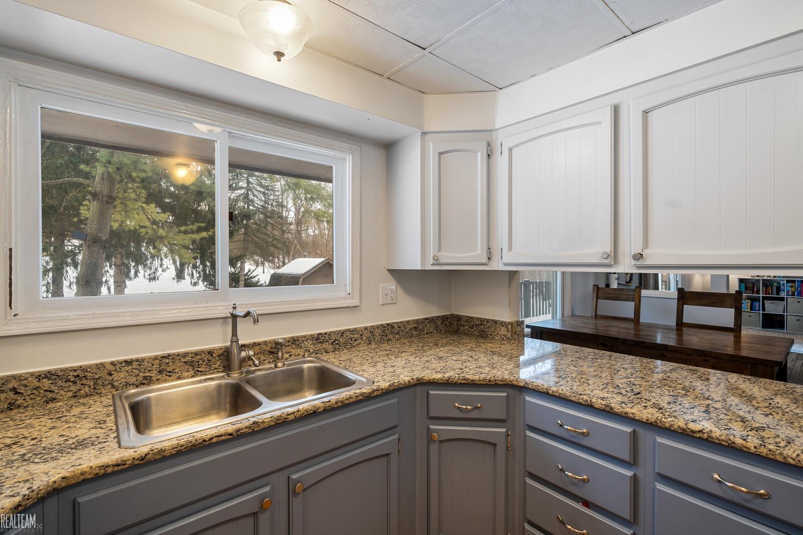 1838 Rochester Road Leonard, MI 48367 - Photo 12 of 36