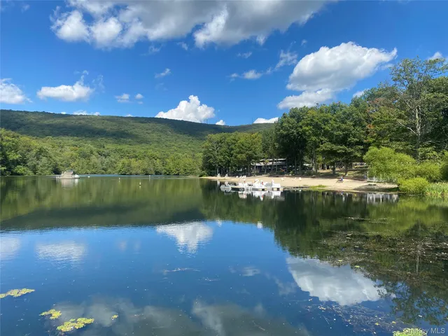 $649,000 | 52 Woodland Road, Highland Mills, NY 10930