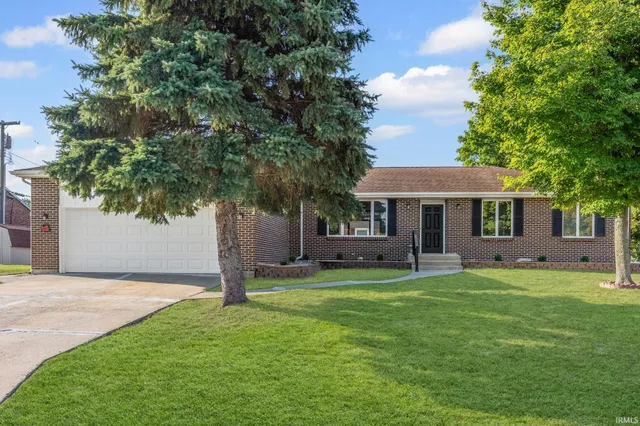 $269,900 | 21 West Bruel Street, Remington, IN 47977