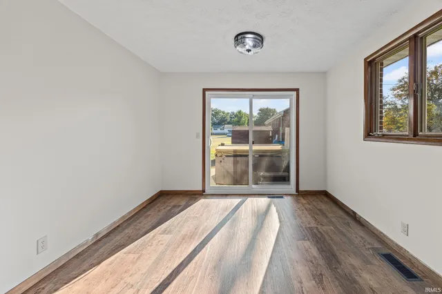 $269,900 | 21 West Bruel Street, Remington, IN 47977