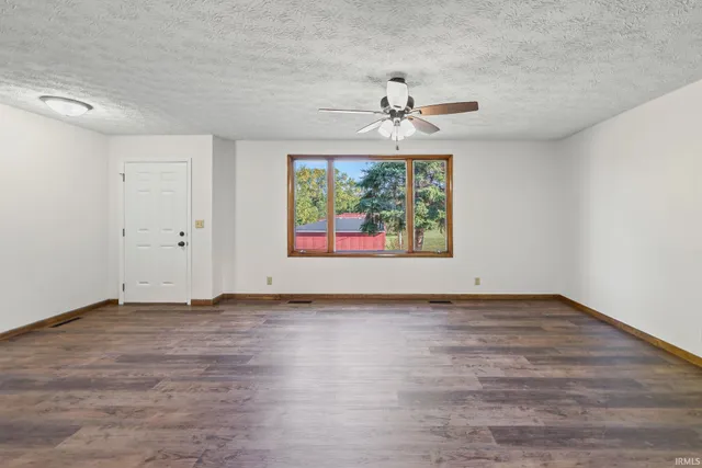 $269,900 | 21 West Bruel Street, Remington, IN 47977