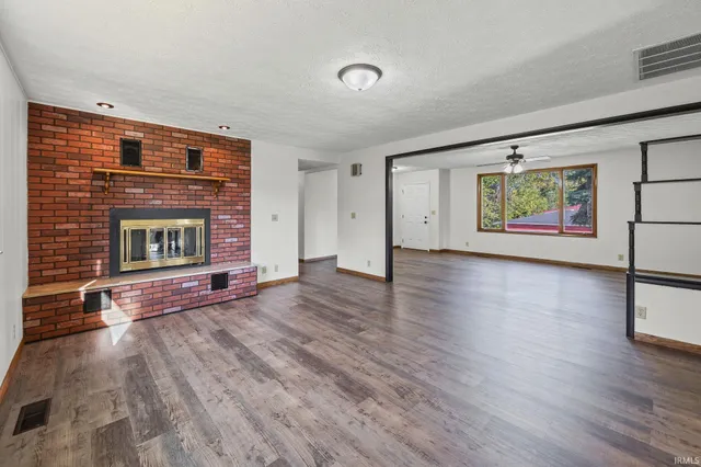 $269,900 | 21 West Bruel Street, Remington, IN 47977