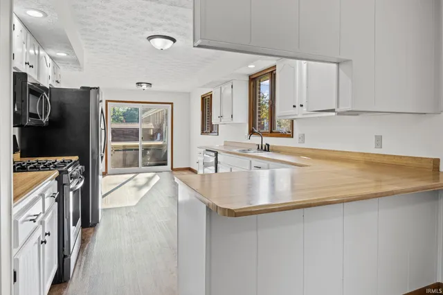 $269,900 | 21 West Bruel Street, Remington, IN 47977