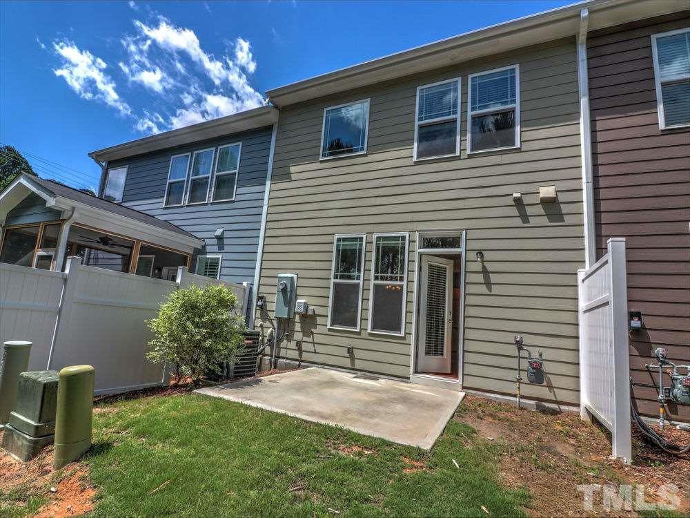 2402 Pecan Ridge Way Apex, NC 27502 - Photo 10 of 11 Gallery Image 10