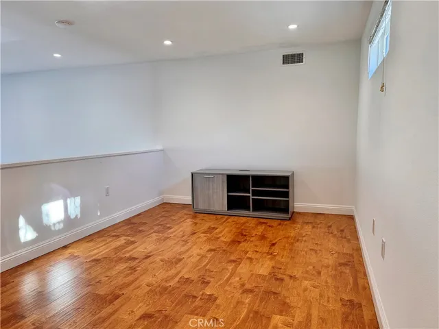 $3,699 | 2423 Scholarship, Irvine, CA 92612