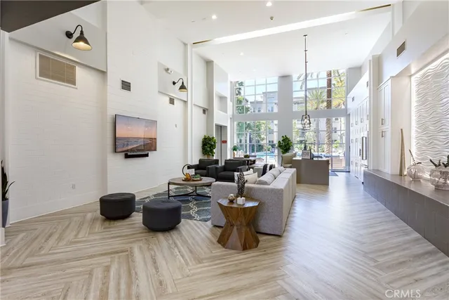 $3,699 | 2423 Scholarship, Irvine, CA 92612