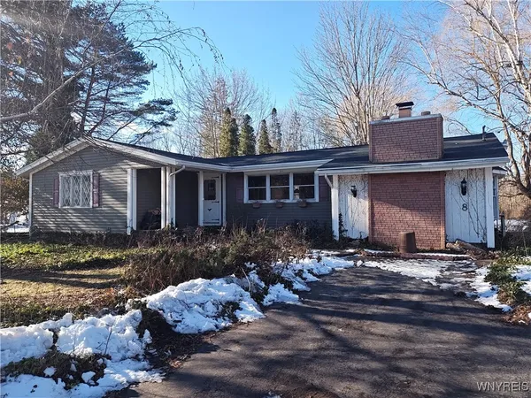 $201,600 | 8 Lawrence Avenue, Pembroke, NY 14036