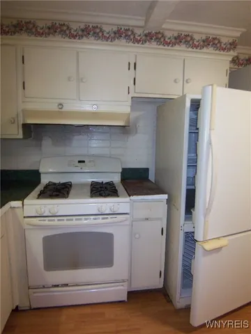 $199,900 | 8 Lawrence Avenue, Pembroke, NY 14036