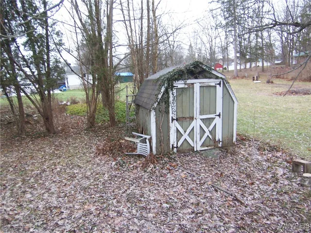 $199,900 | 8 Lawrence Avenue, Pembroke, NY 14036