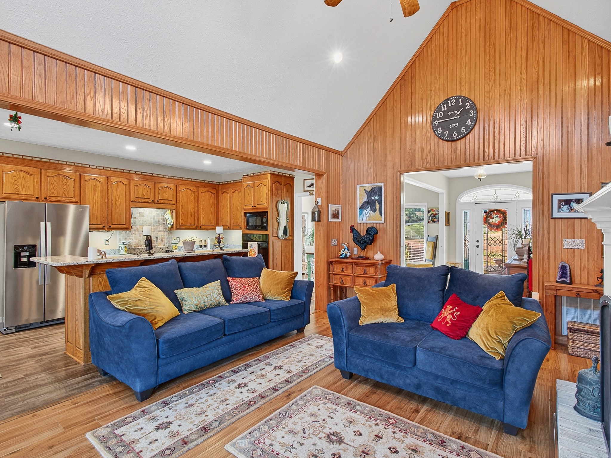 129 Leland Road Summertown, TN 38483 - Photo 35 of 81 a living room with furniture and a table