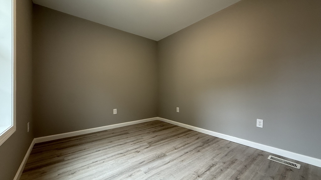 242 Eastern Avenue, Unit 242 Springfield, MA 01109 - Photo 14 of 20