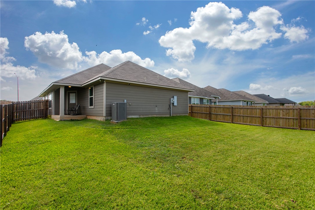 2846 Messenger Way Bryan, TX 77803 - Photo 21 of 23