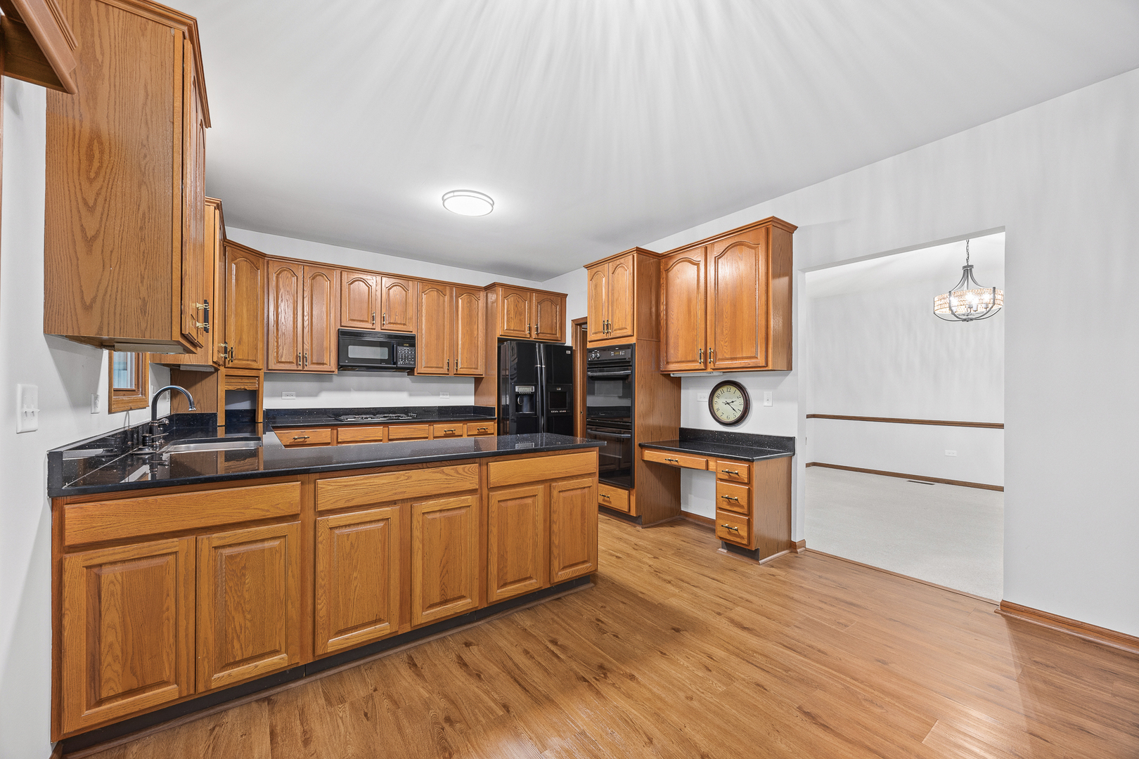 533 Springwood Lane Bolingbrook, IL 60440 - Photo 8 of 44