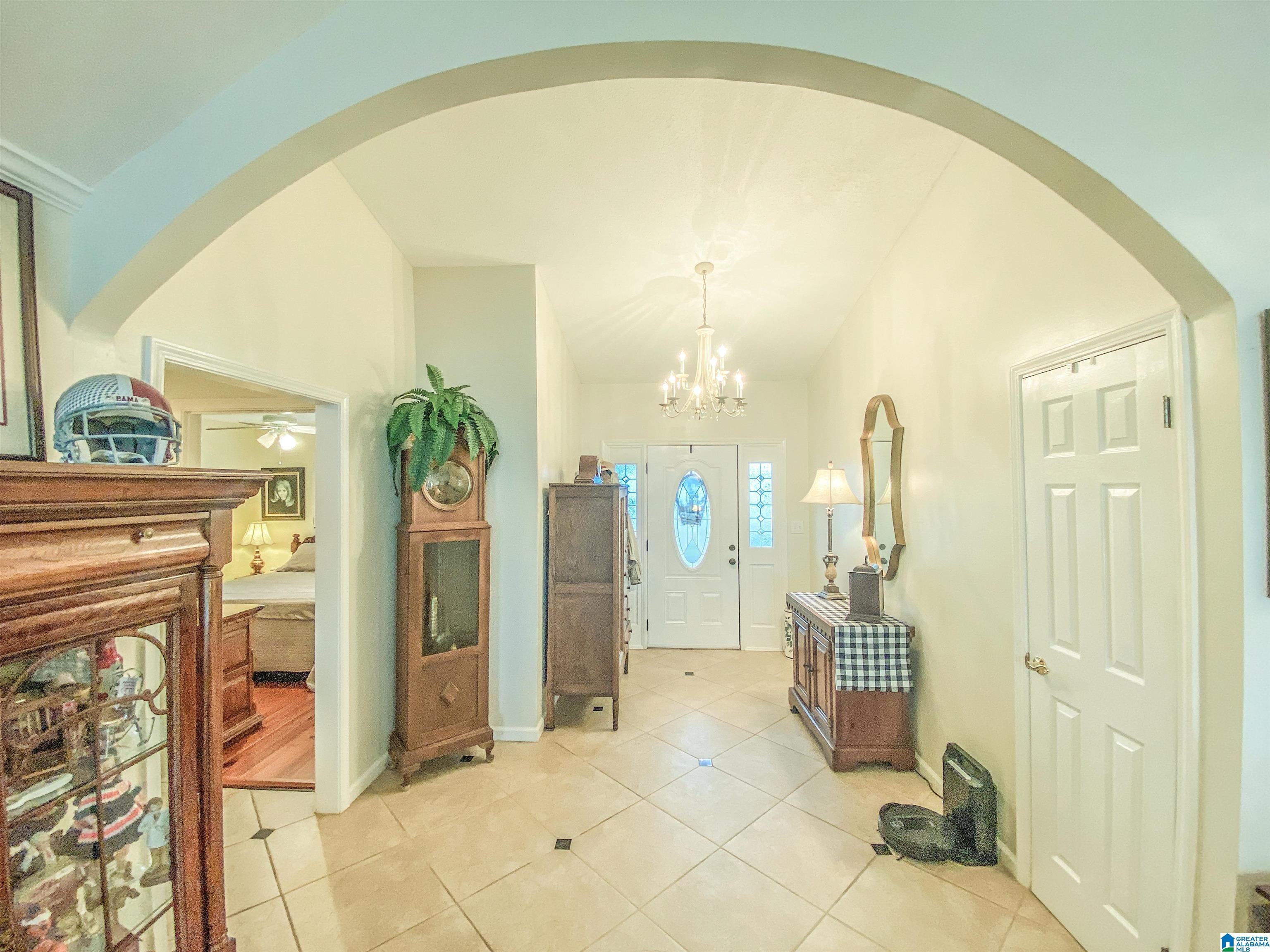 686 Coves Pointe Drive Riverside, AL 35135 - Photo 3 of 33