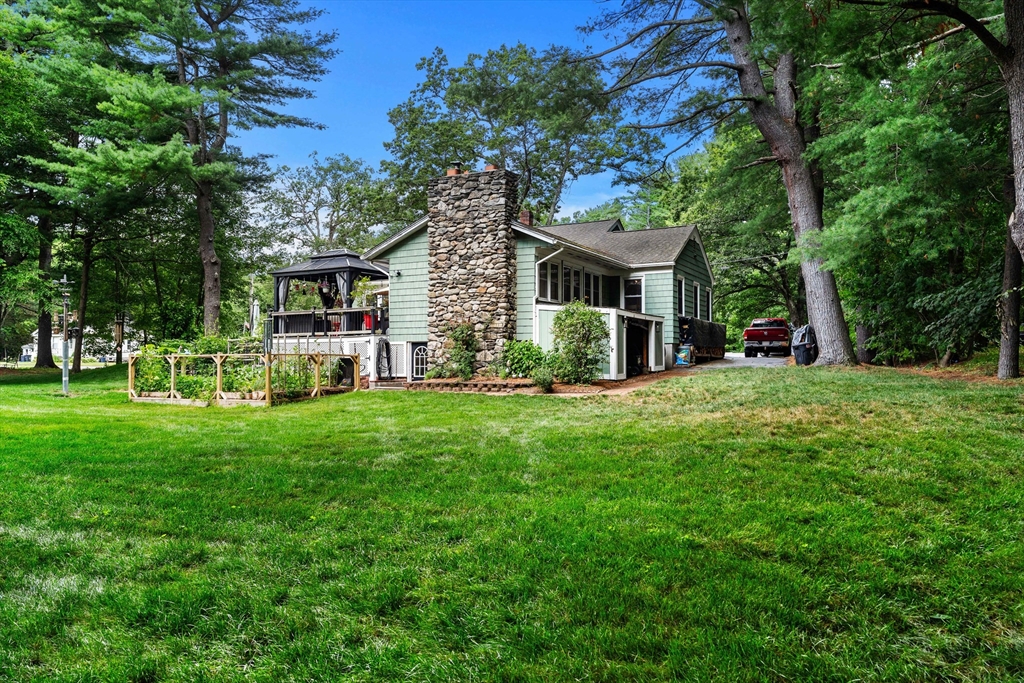 38 Ledge Road Chelmsford, MA 01863 - Photo 2 of 26