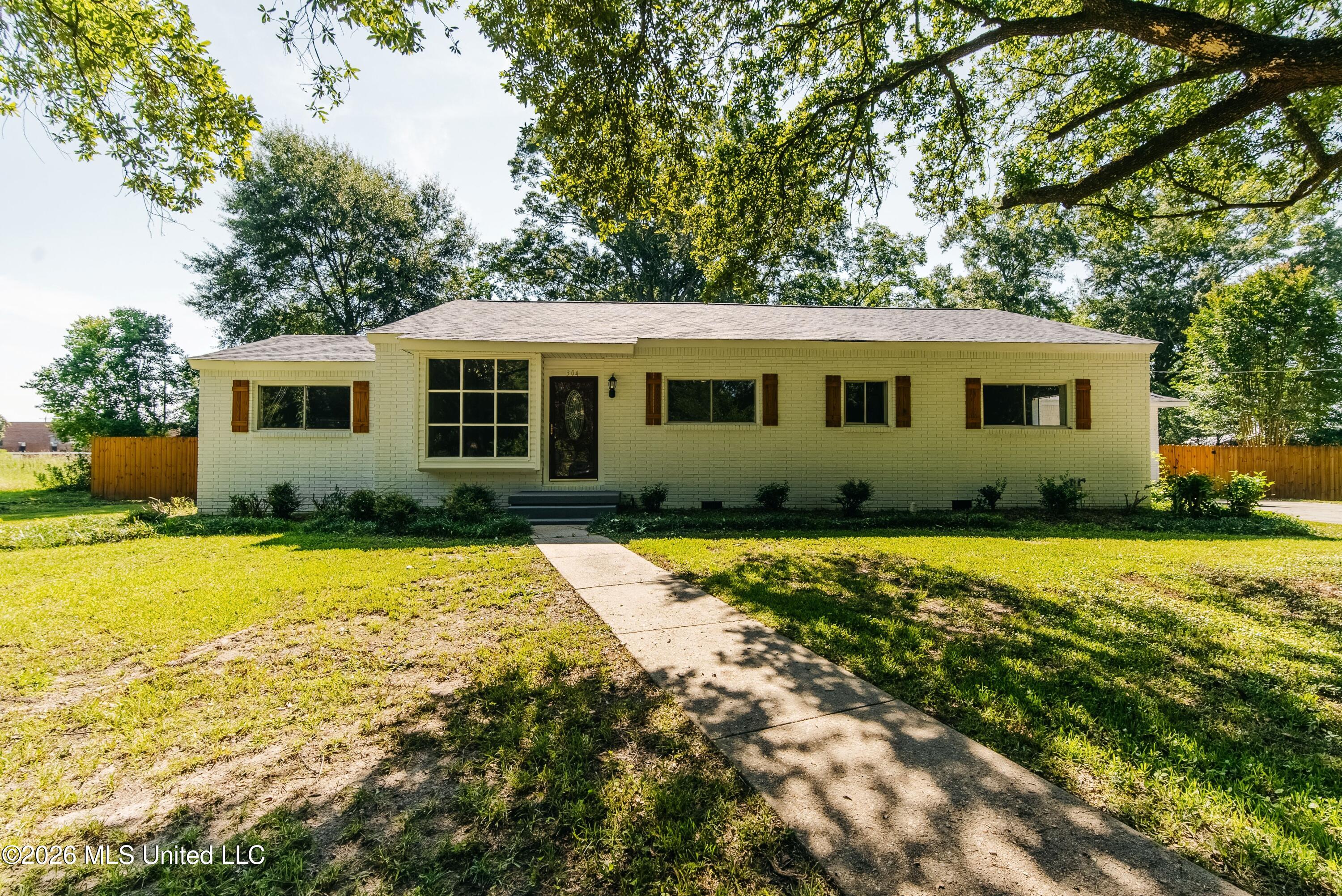 304 Spring Street Taylorsville, MS 39168 - Photo 38 of 39 DSC04021-HDR