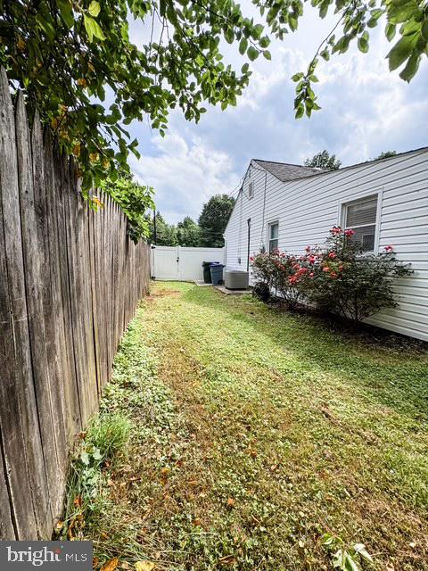 4602 Kiernan Road College Park, MD 20740 - Photo 6 of 22 Entry to back yard