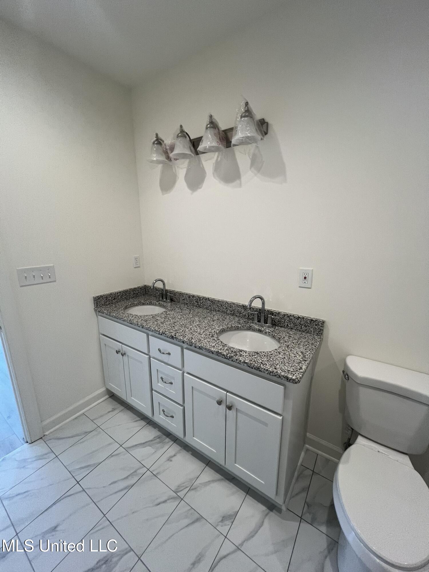 290 Poplar Lane Holly Springs, MS 38635 - Photo 17 of 29 IMG_3187