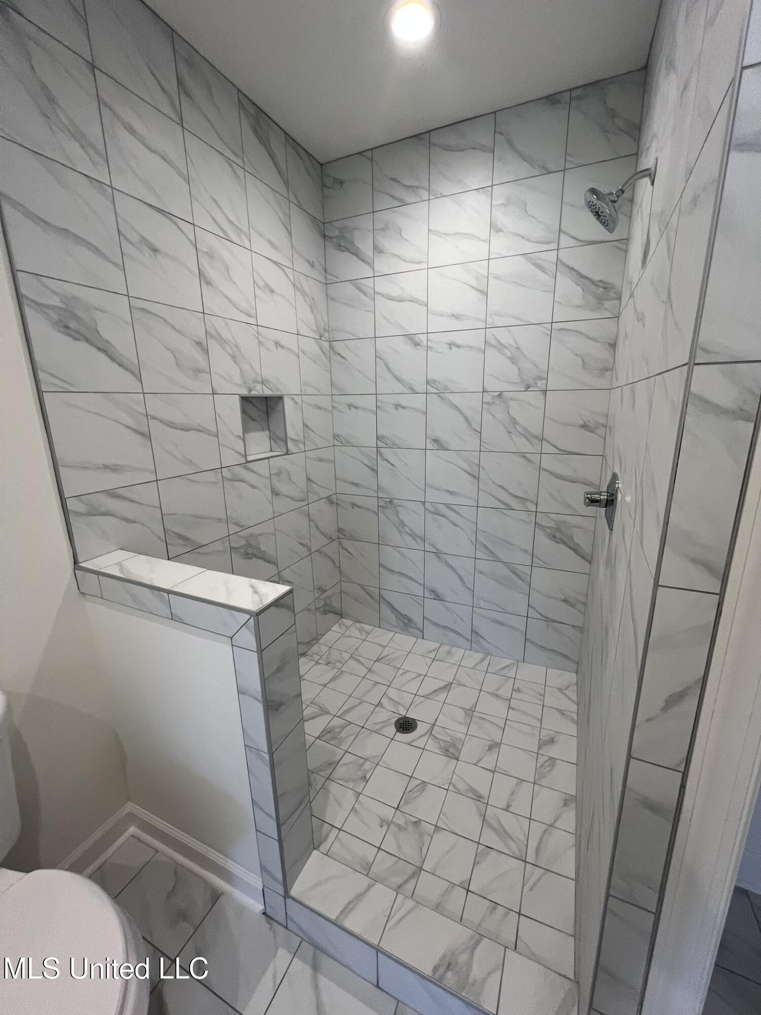 290 Poplar Lane Holly Springs, MS 38635 - Photo 18 of 29 IMG_3188