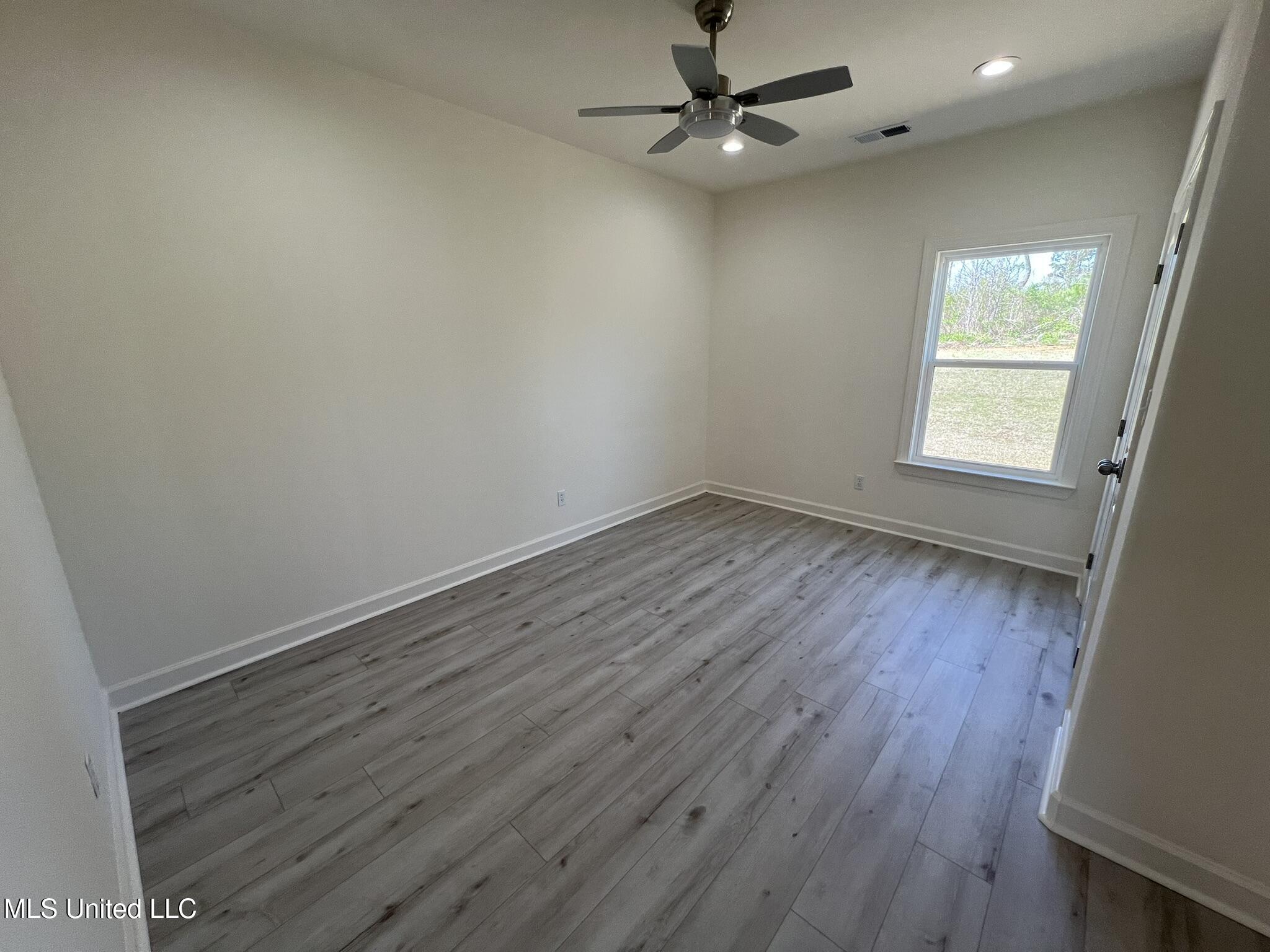 290 Poplar Lane Holly Springs, MS 38635 - Photo 24 of 29 IMG_3194