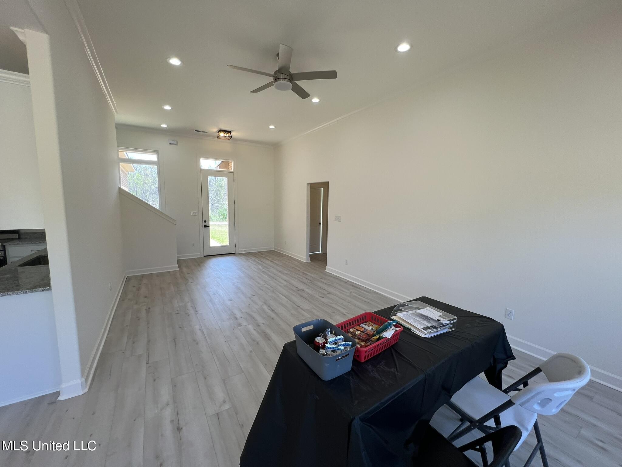 290 Poplar Lane Holly Springs, MS 38635 - Photo 5 of 29 IMG_3175