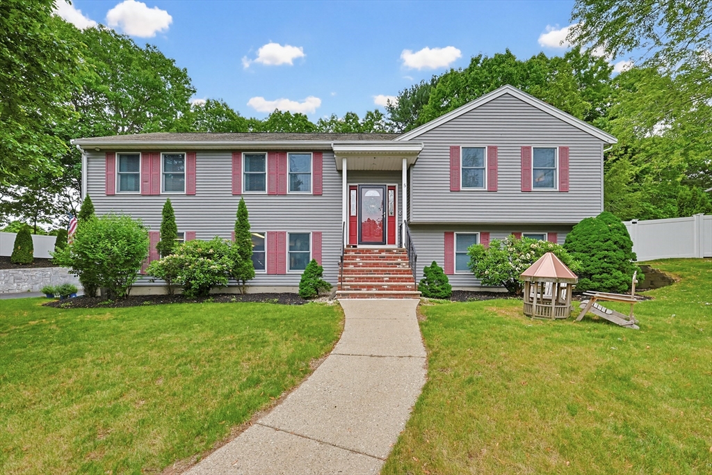 5 Otter Pond Road Lynnfield, MA 01940 - Photo 1 of 42