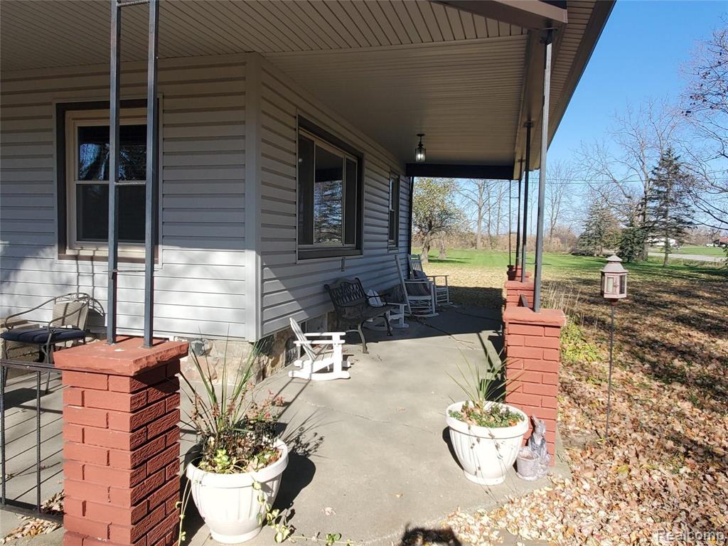 3262 Hadley Road Lapeer, MI 48446 - Photo 6 of 39