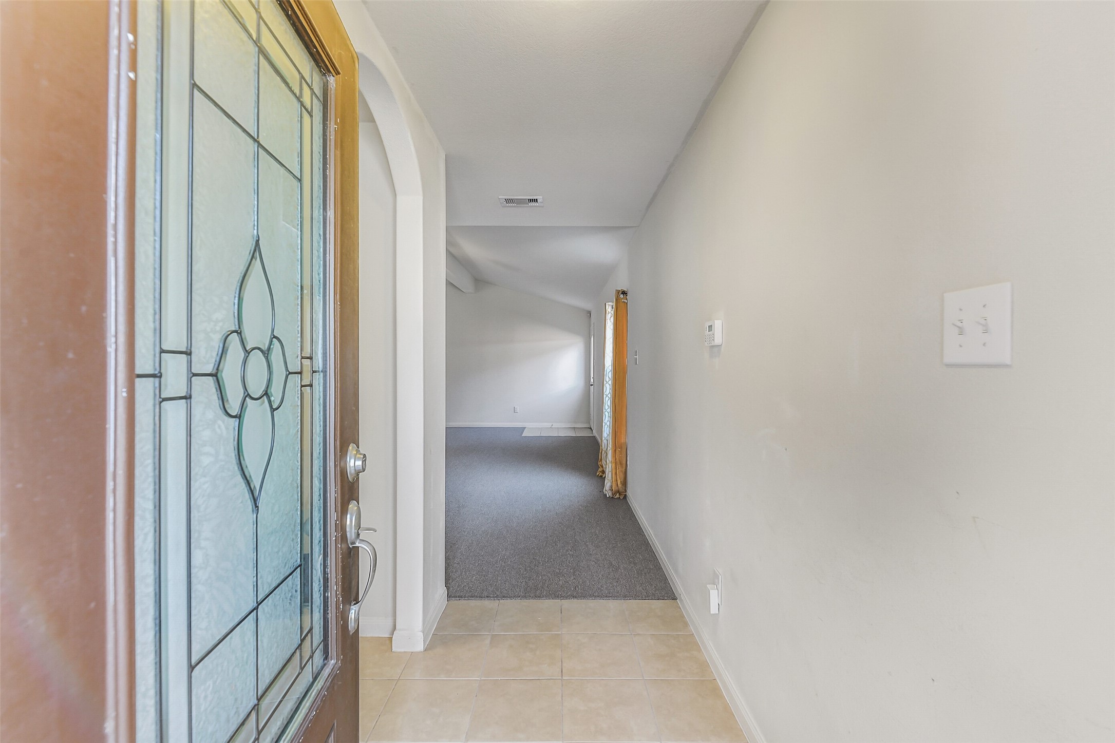 22719 Tabberts Way Hockley, TX 77447 - Photo 2 of 28 a view of a hallway