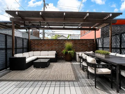 $1,650,000 | 2125 West Erie Street, Chicago, IL 60612