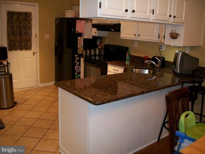 9010 Sudley Road Manassas, VA 20110 - Photo 15 of 25 Kitchen