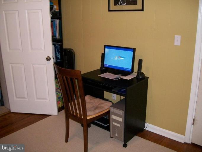 9010 Sudley Road Manassas, VA 20110 - Photo 24 of 25 Study
