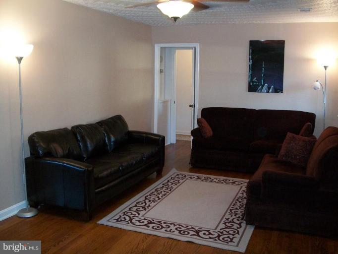 9010 Sudley Road Manassas, VA 20110 - Photo 9 of 25 Living Room