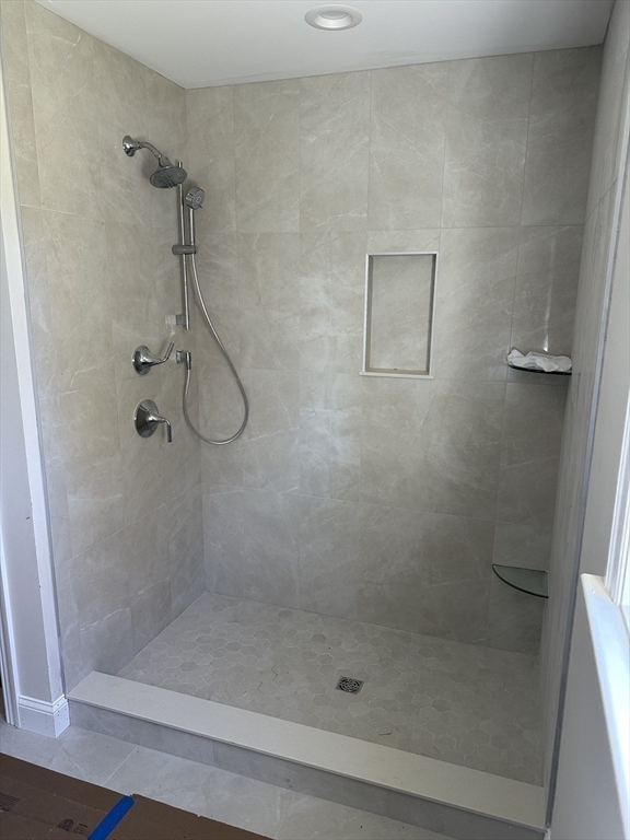 2 Libbey Lane Grafton, MA 01536 - Photo 11 of 16