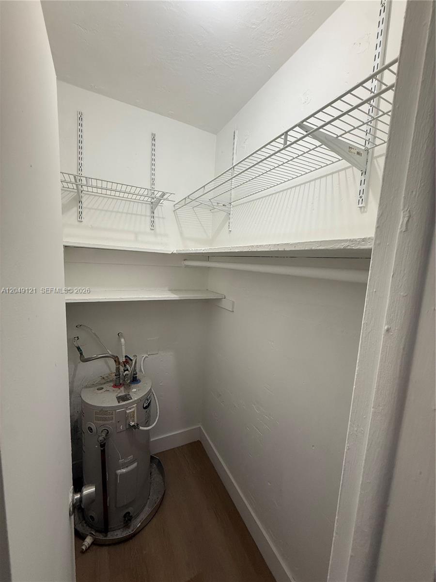 469 Southwest 3rd Street, Unit 4 Miami, FL 33130 - Photo 9 of 15