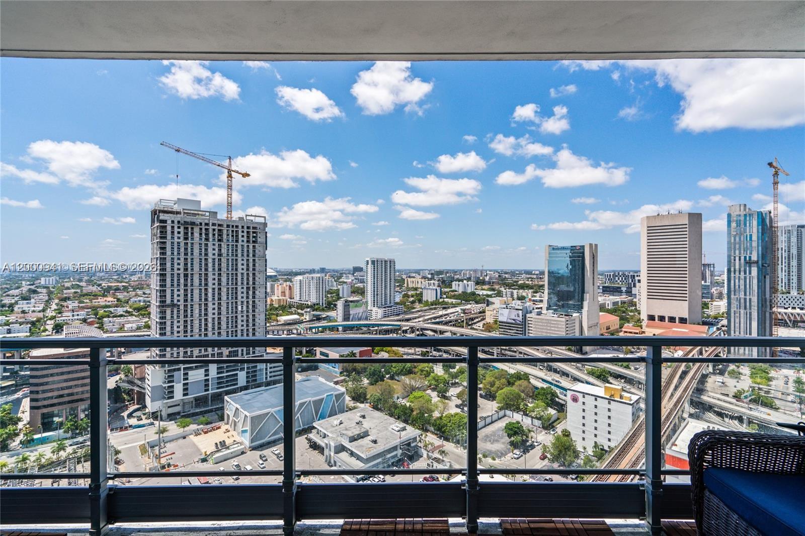 90 Southwest 3rd Street, Unit 2908 Miami, FL 33130 - Photo 23 of 27