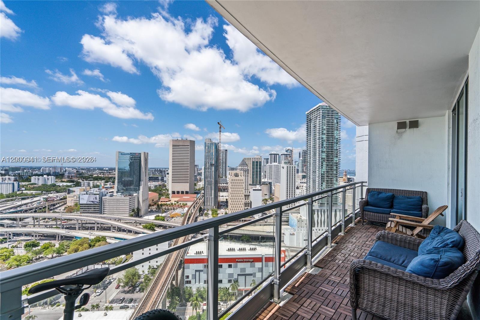90 Southwest 3rd Street, Unit 2908 Miami, FL 33130 - Photo 25 of 27