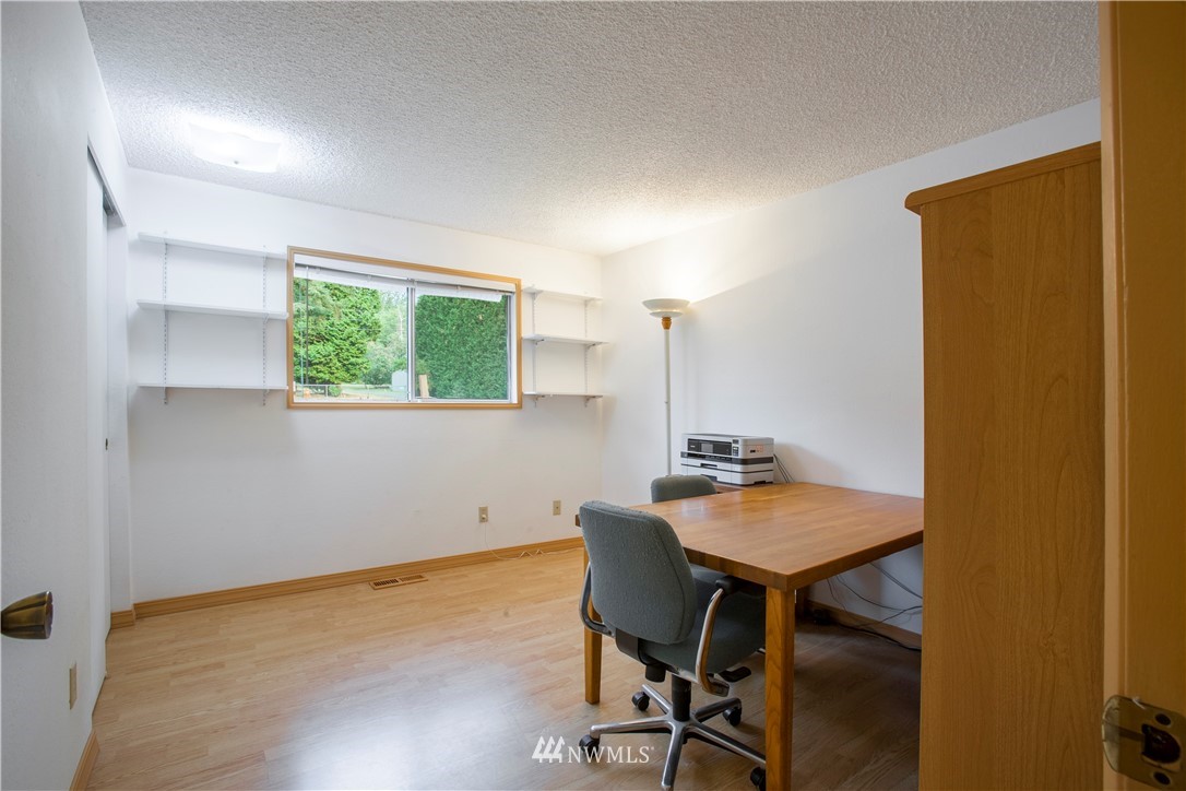 23025 49th Avenue Southeast Bothell, WA 98021 - Photo 18 of 24
