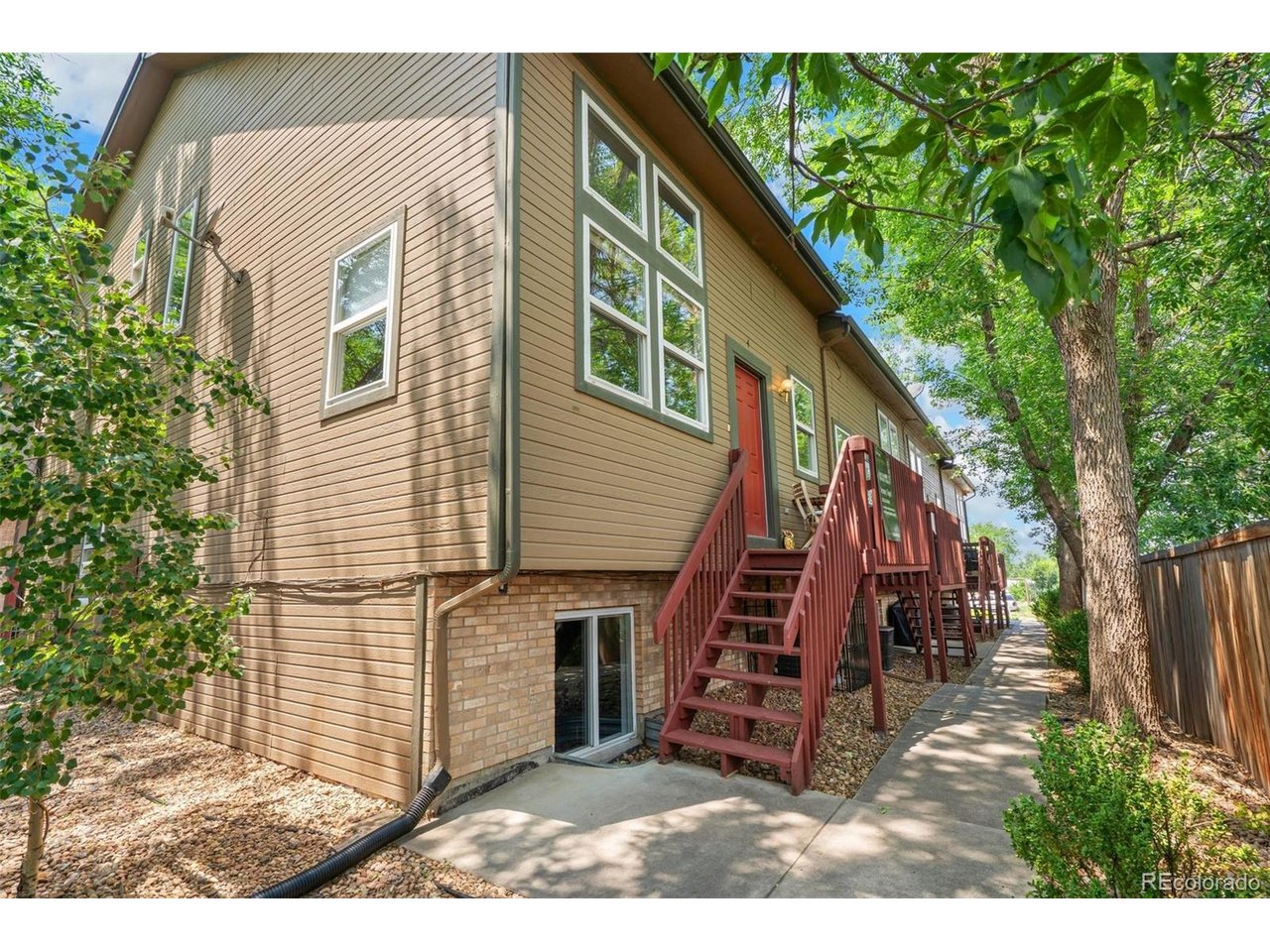 6450 West 44th Place, Unit B Wheat Ridge, CO 80033 - Photo 24 of 35 End Unit - More Windows & Light!!