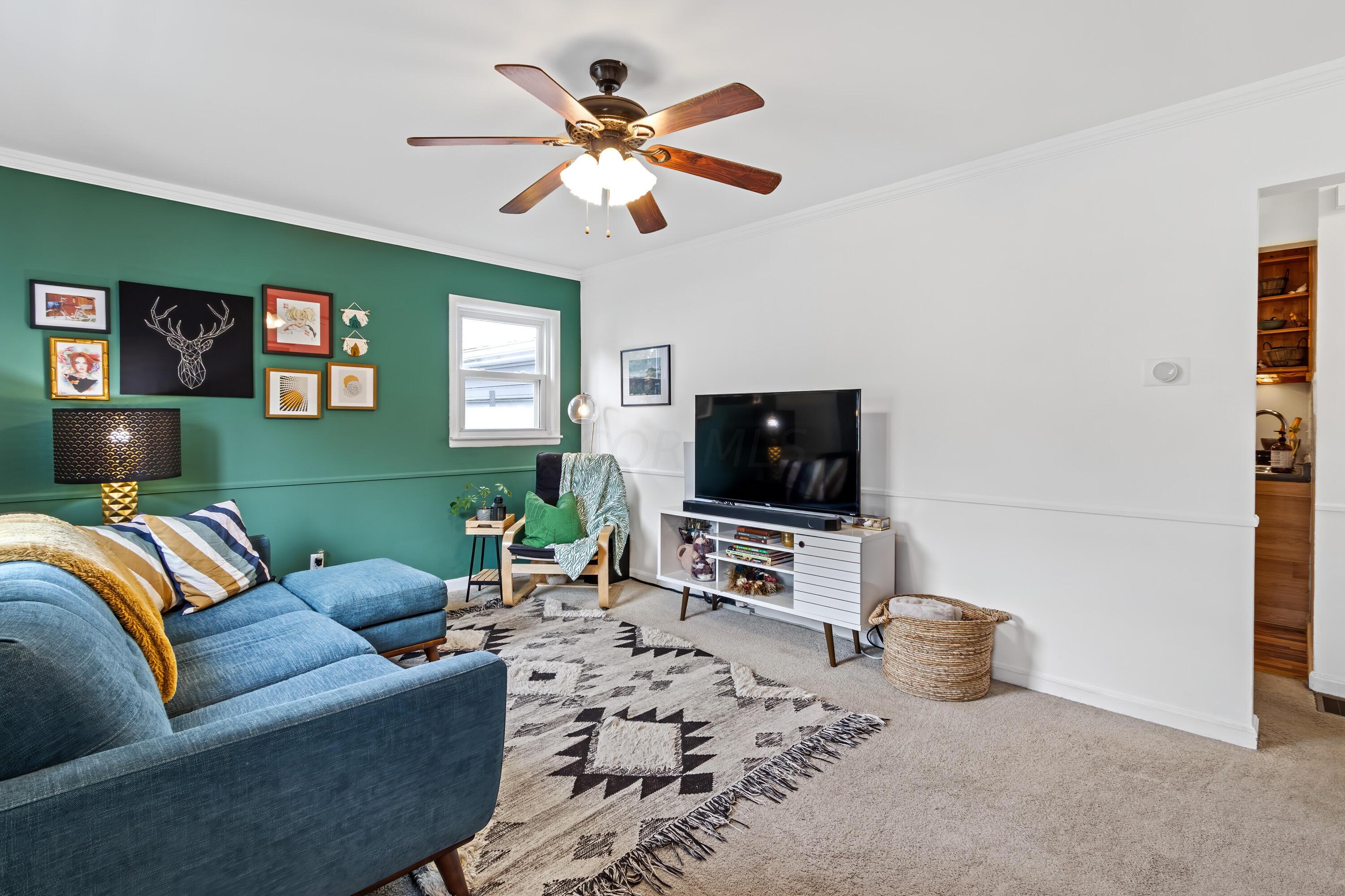 171 South Ashburton Road Columbus, OH 43213 - Photo 4 of 29 171 South Ashburton Road-9.jpg-FULL