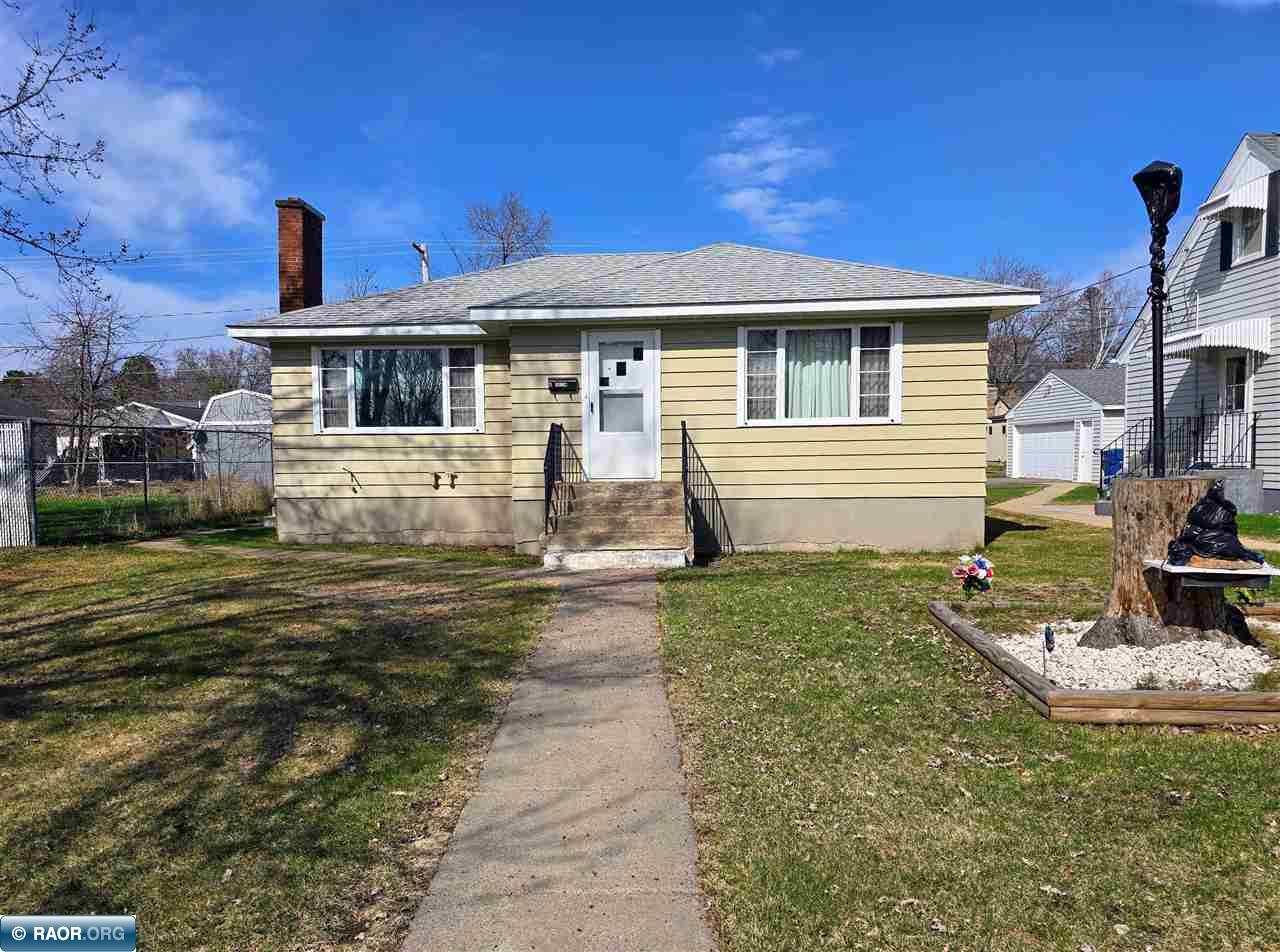 3521 1st Avenue Hibbing, MN 55746 - Photo 1 of 18