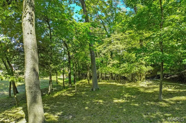 $399,000 | 13310 West Watson Road, Sunset Hills, MO 63127