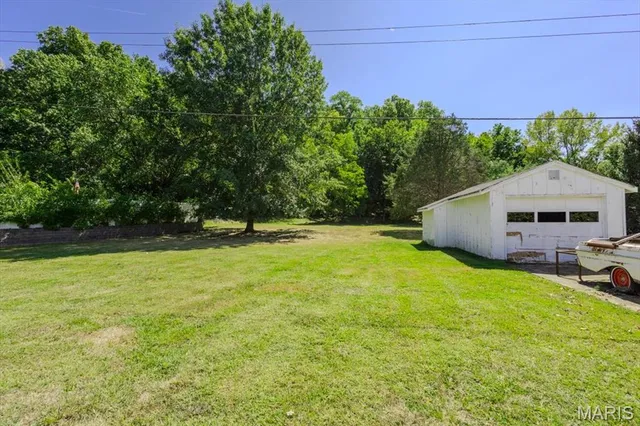 $399,000 | 13310 West Watson Road, Sunset Hills, MO 63127