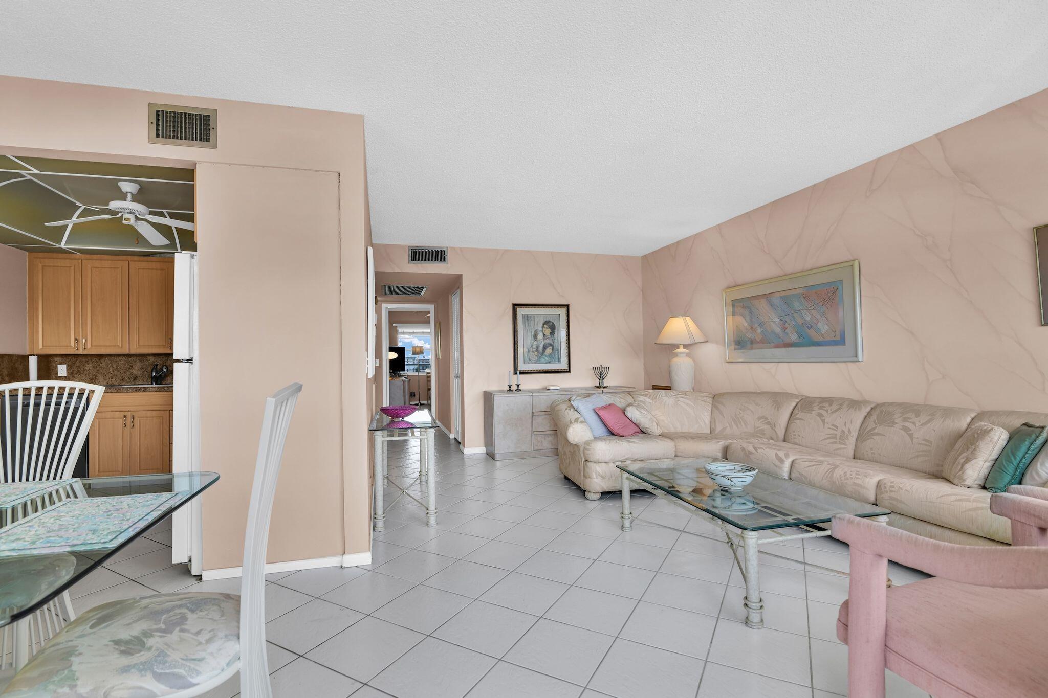 4053 Wolverton C Boca Raton, FL 33434 - Photo 8 of 55 4053 Wolverton C pic 1