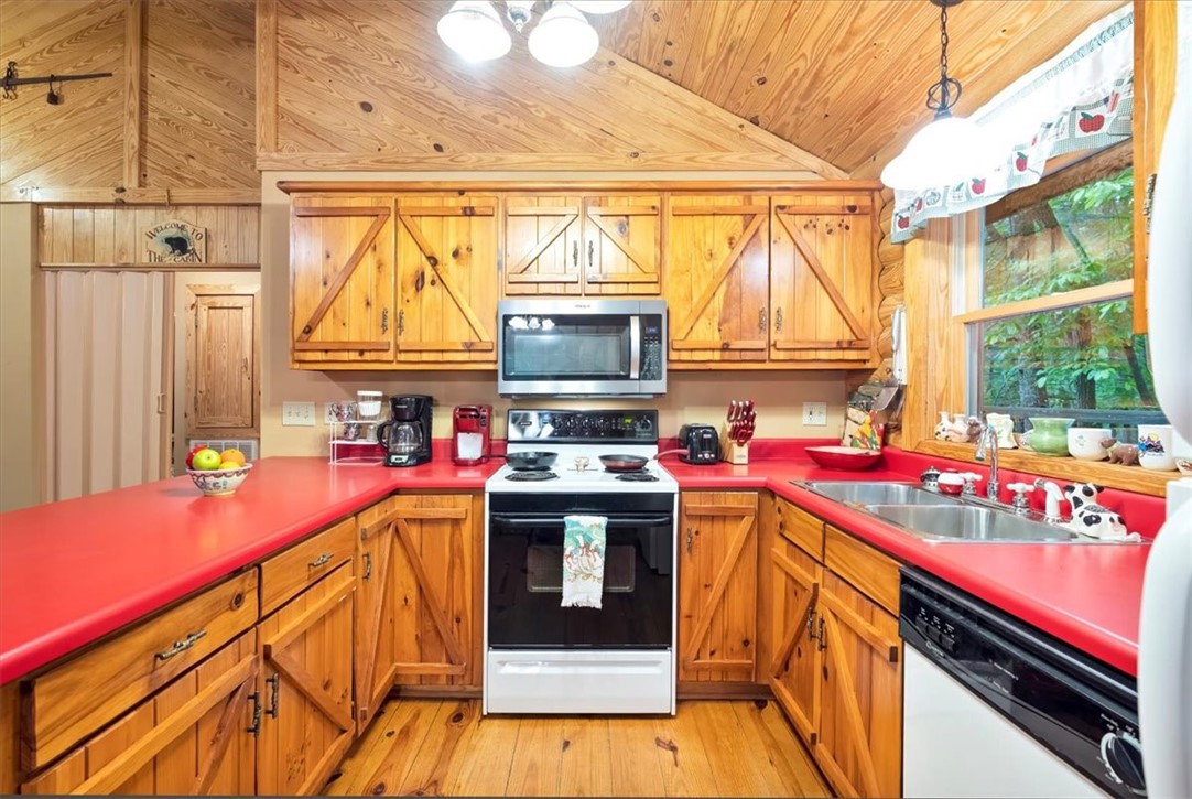 111 Jocassee Falls Road Salem, SC 29676 - Photo 16 of 41 Gallery Image 16