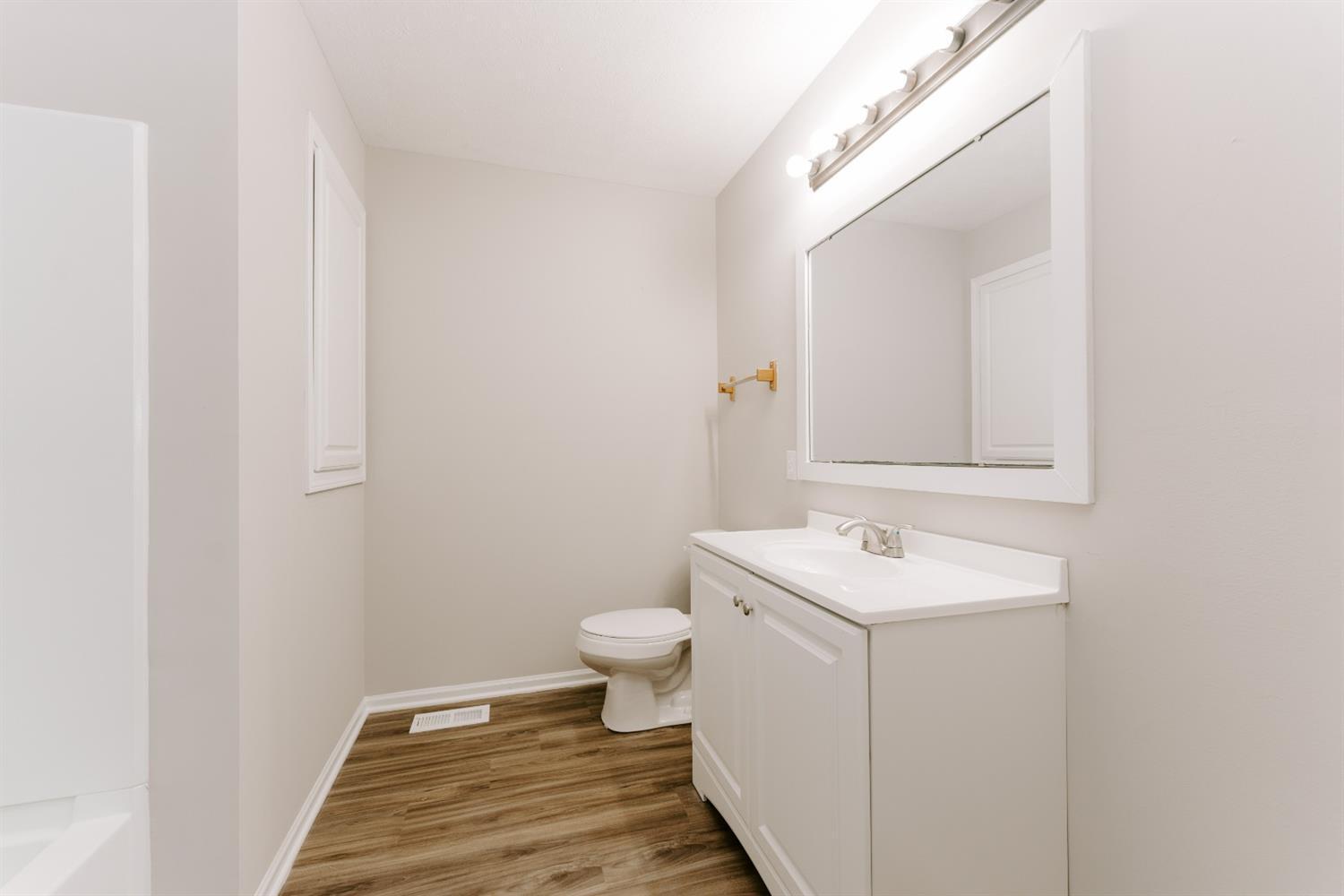 9017 Wilson Road Waynesville, OH 45068 - Photo 11 of 32 Gallery Image 11