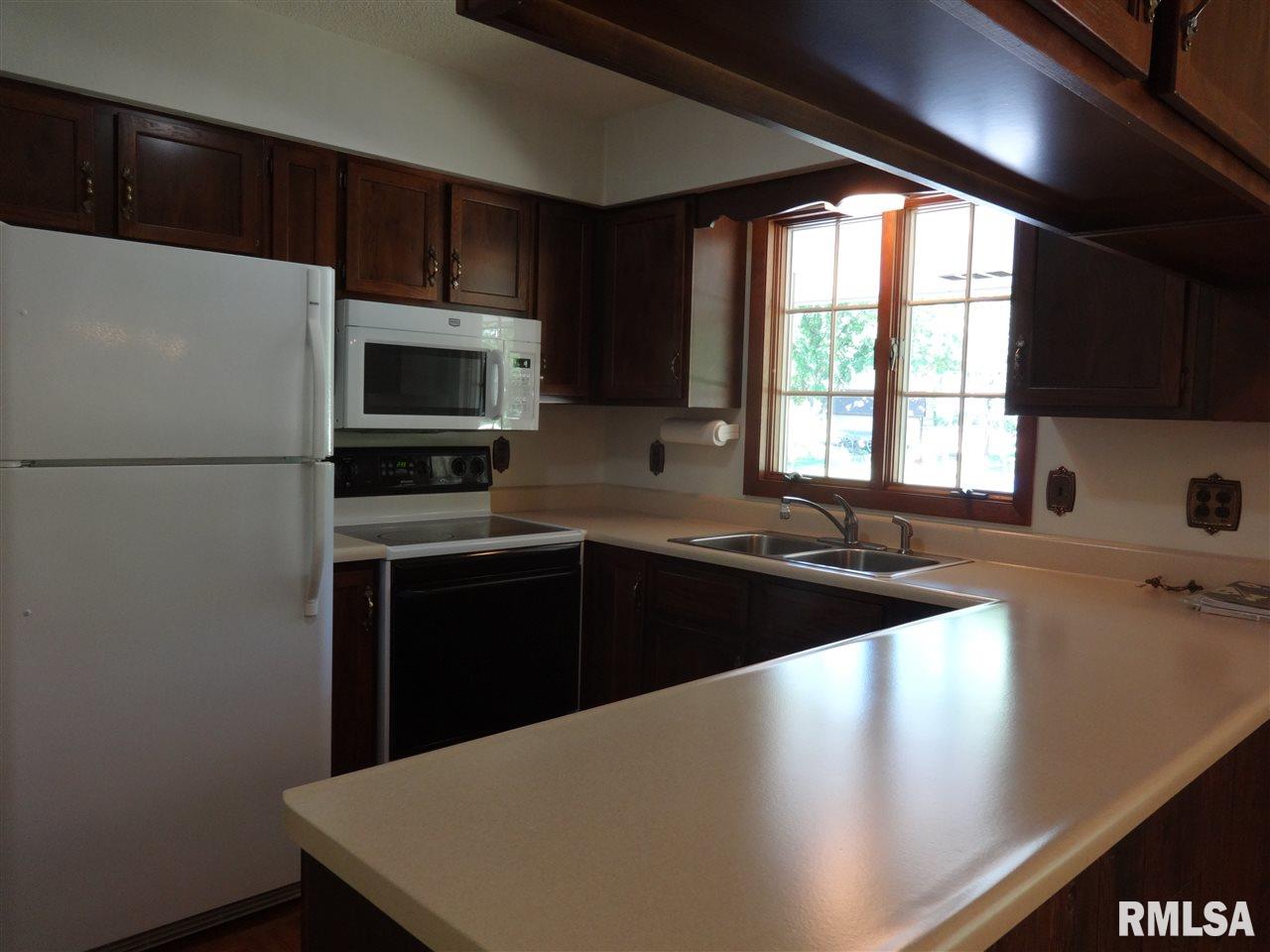 13249 Blackhawk Road Prophetstown, IL 61277 - Photo 4 of 22