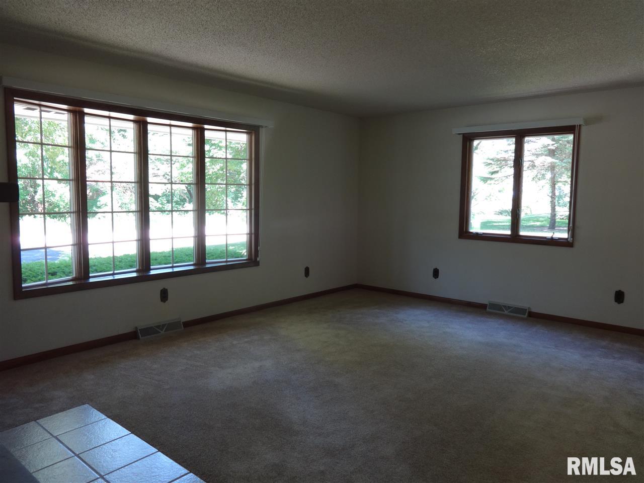 13249 Blackhawk Road Prophetstown, IL 61277 - Photo 8 of 22