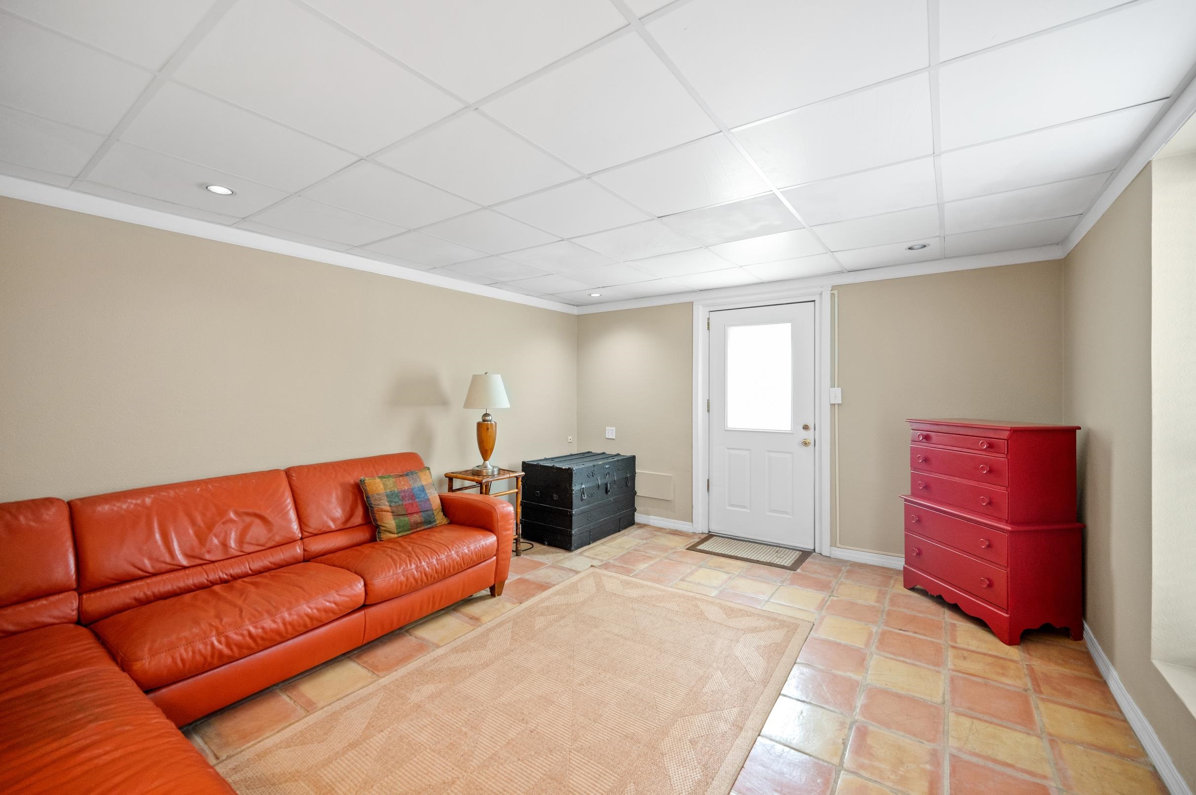710 South Mobile Street, Unit 8 Fairhope, AL 36532 - Photo 32 of 39 Living Room
