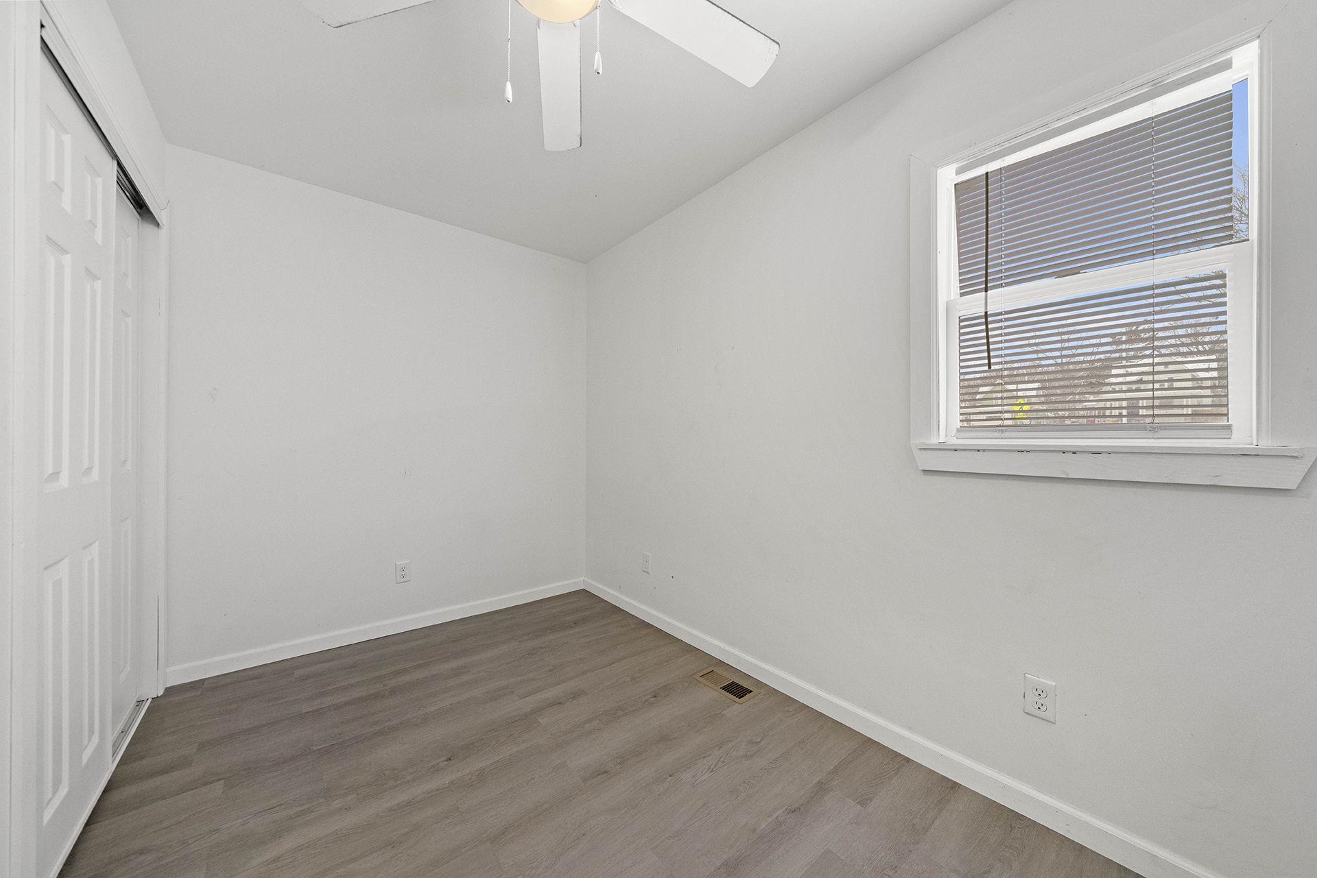 909-911 Ridge Avenue Rockford, IL 61103 - Photo 13 of 25